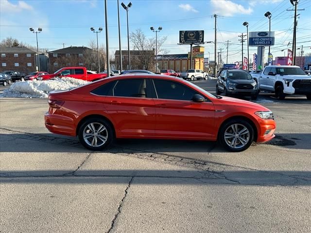 2019 Volkswagen Jetta R-Line