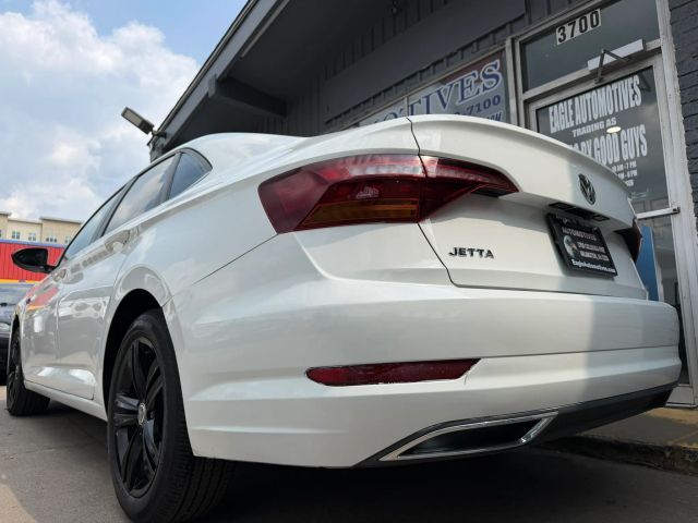 2019 Volkswagen Jetta R-Line