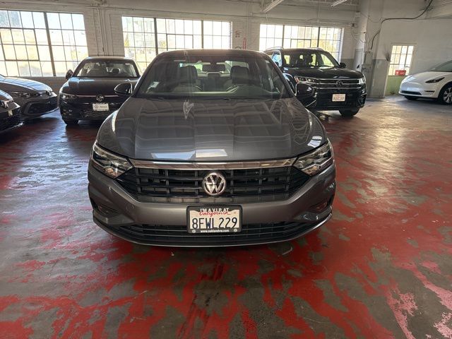 2019 Volkswagen Jetta R-Line