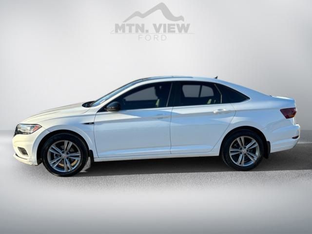 2019 Volkswagen Jetta R-Line