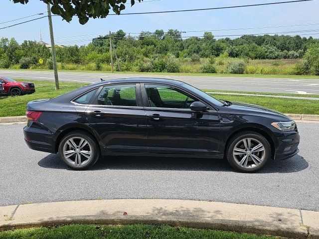 2019 Volkswagen Jetta R-Line