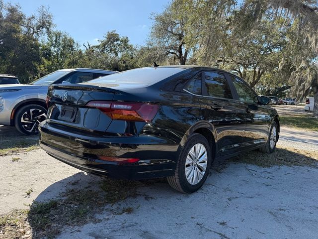 2019 Volkswagen Jetta R-Line