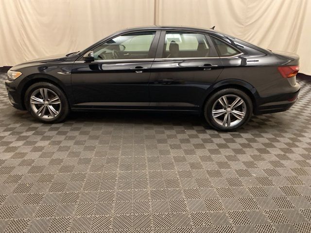 2019 Volkswagen Jetta R-Line