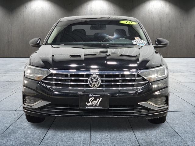 2019 Volkswagen Jetta R-Line