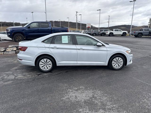 2019 Volkswagen Jetta R-Line