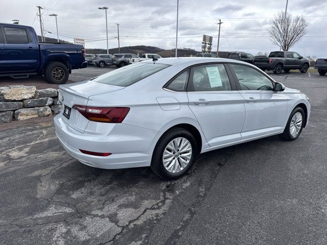 2019 Volkswagen Jetta R-Line