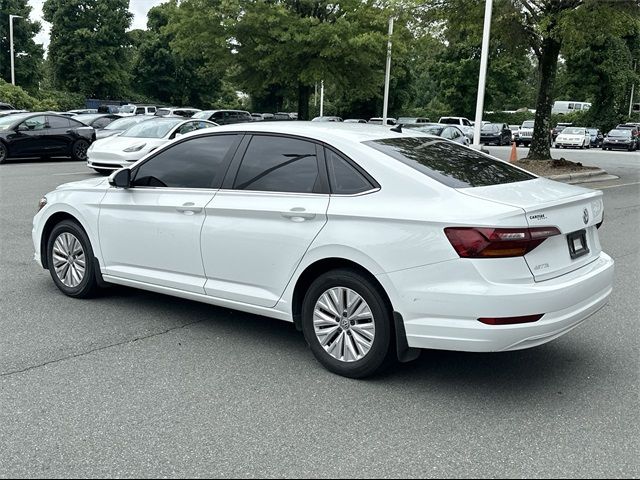 2019 Volkswagen Jetta R-Line