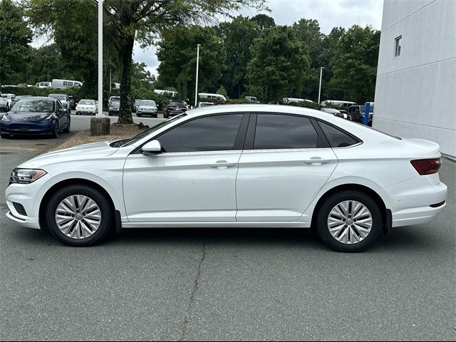 2019 Volkswagen Jetta R-Line