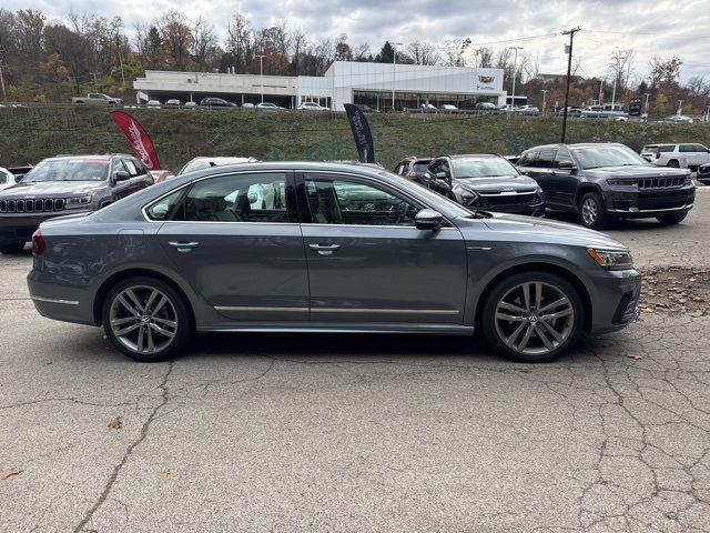 2019 Volkswagen Passat 2.0T SE R-Line