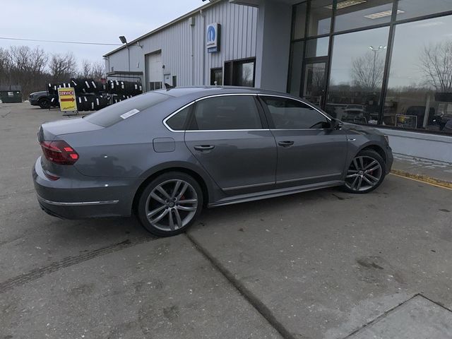 2019 Volkswagen Passat 2.0T SE R-Line