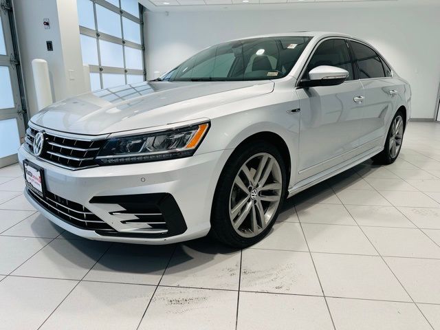 2019 Volkswagen Passat 2.0T SE R-Line