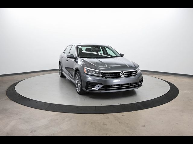 2019 Volkswagen Passat 2.0T SE R-Line