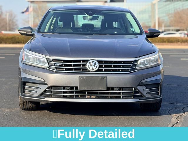 2019 Volkswagen Passat 2.0T SE R-Line