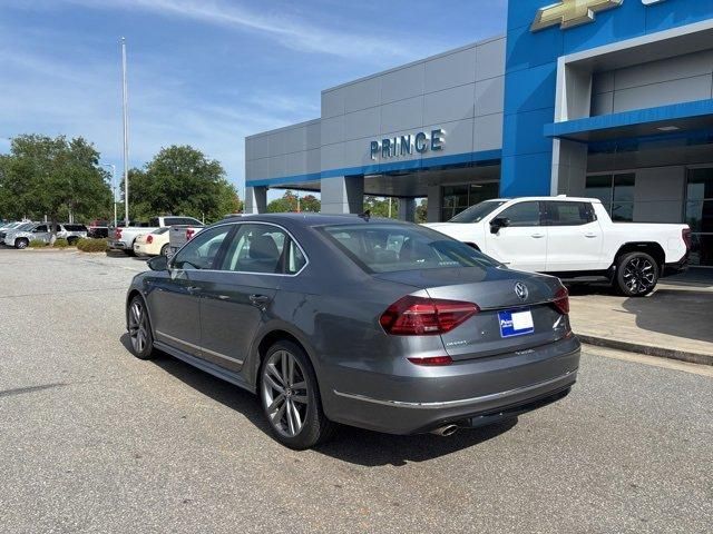2019 Volkswagen Passat 2.0T SE R-Line