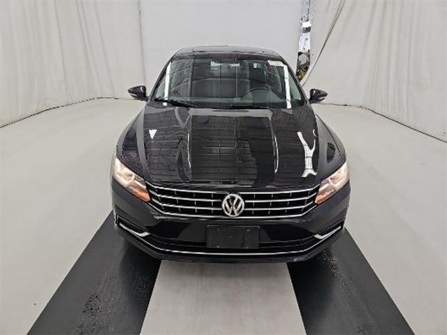 2019 Volkswagen Passat 2.0T Wolfsburg Edition