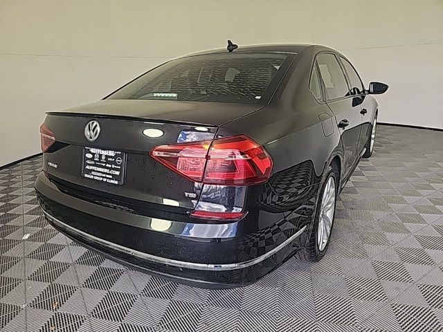 2019 Volkswagen Passat 2.0T Wolfsburg Edition