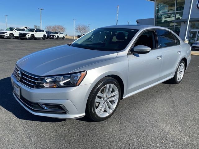 2019 Volkswagen Passat 2.0T Wolfsburg Edition