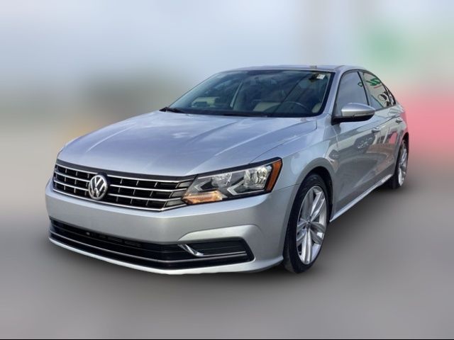 2019 Volkswagen Passat 2.0T Wolfsburg Edition