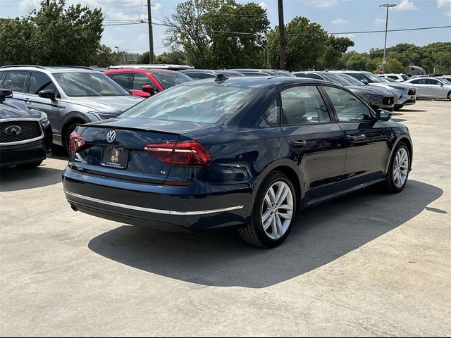 2019 Volkswagen Passat 2.0T Wolfsburg Edition