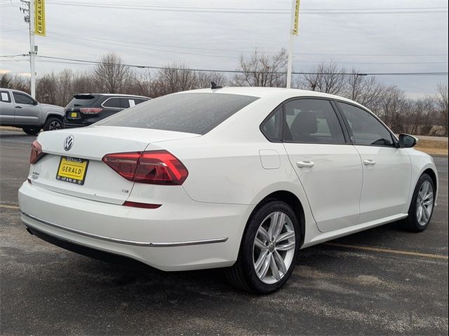 2019 Volkswagen Passat 2.0T Wolfsburg Edition