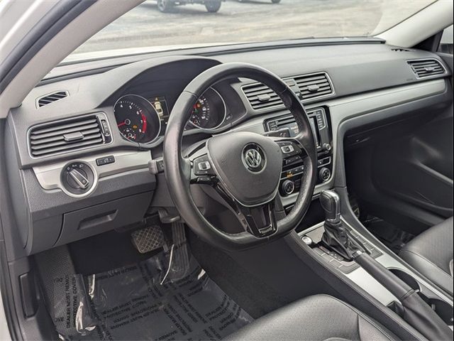 2019 Volkswagen Passat 2.0T Wolfsburg Edition