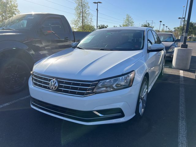 2019 Volkswagen Passat 2.0T Wolfsburg Edition