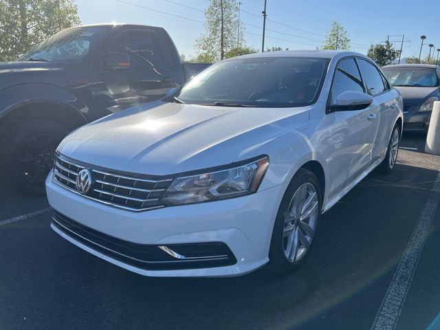 2019 Volkswagen Passat 2.0T Wolfsburg Edition