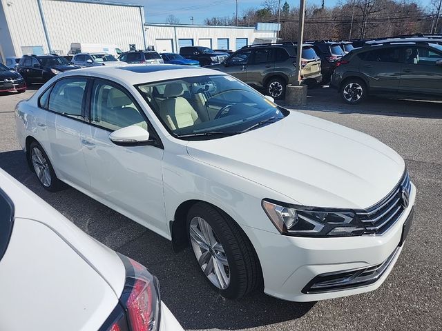 2019 Volkswagen Passat 2.0T Wolfsburg Edition