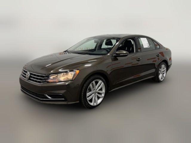 2019 Volkswagen Passat 2.0T Wolfsburg Edition