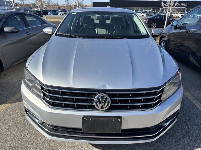 2019 Volkswagen Passat 2.0T Wolfsburg Edition