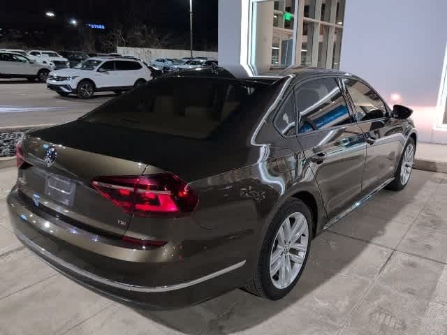 2019 Volkswagen Passat 2.0T Wolfsburg Edition