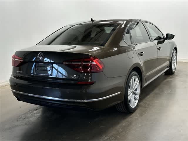 2019 Volkswagen Passat 2.0T Wolfsburg Edition