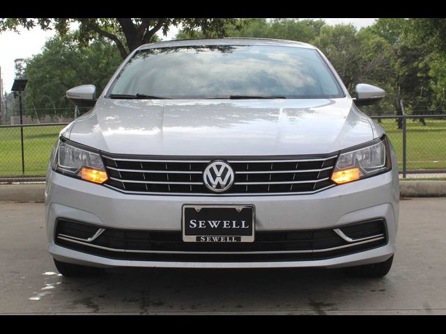 2019 Volkswagen Passat 2.0T Wolfsburg Edition