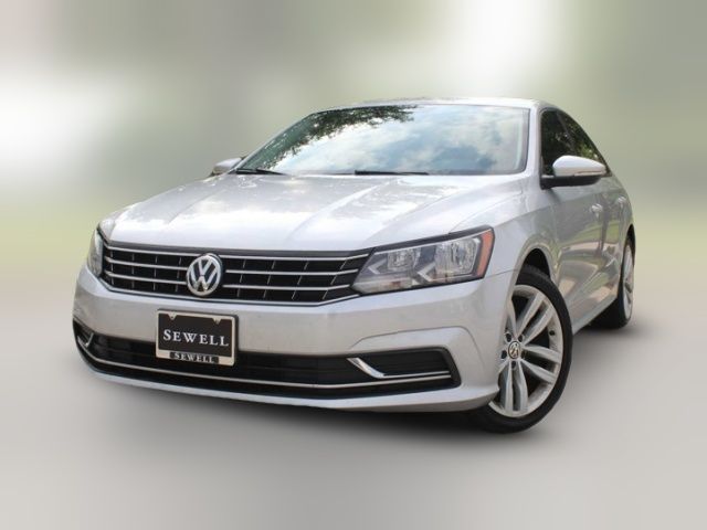 2019 Volkswagen Passat 2.0T Wolfsburg Edition