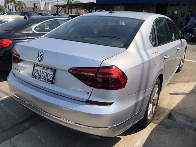 2019 Volkswagen Passat 2.0T Wolfsburg Edition