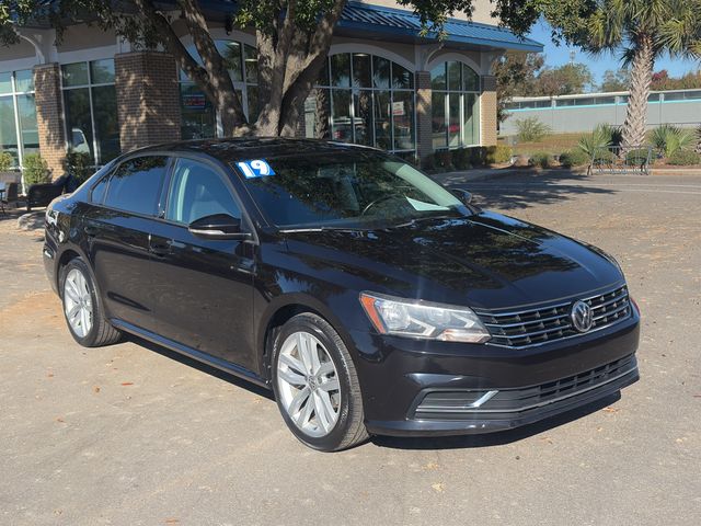 2019 Volkswagen Passat 2.0T Wolfsburg Edition