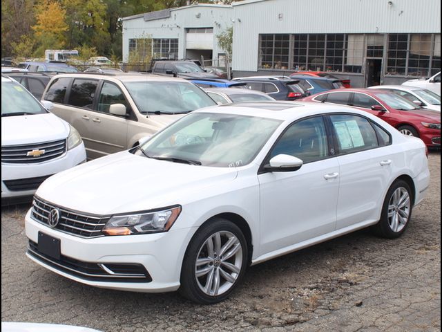 2019 Volkswagen Passat 2.0T Wolfsburg Edition