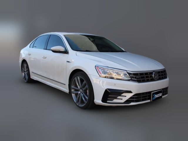 2019 Volkswagen Passat 2.0T SE R-Line