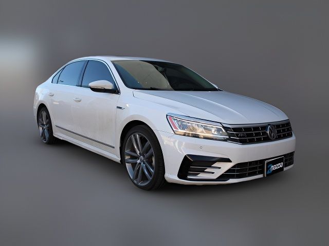 2019 Volkswagen Passat 2.0T SE R-Line