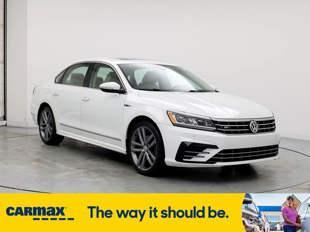 2019 Volkswagen Passat 2.0T SE R-Line