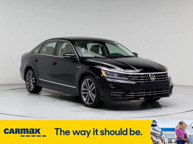 2019 Volkswagen Passat 2.0T SE R-Line