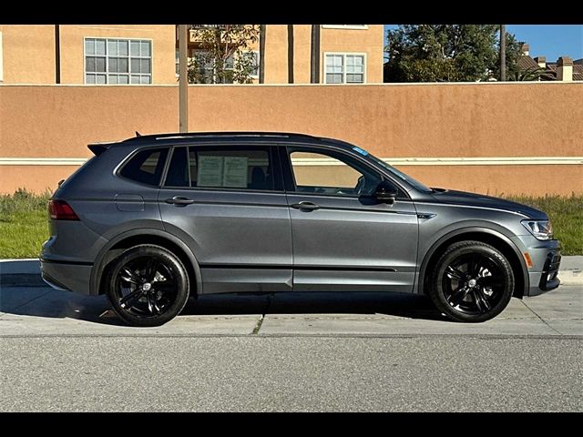 2019 Volkswagen Tiguan SEL R-Line Black