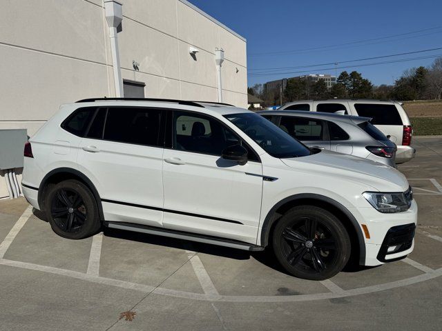 2019 Volkswagen Tiguan SEL R-Line Black