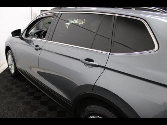 2019 Volkswagen Tiguan SEL R-Line Black