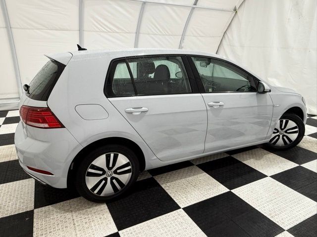 2019 Volkswagen e-Golf SE