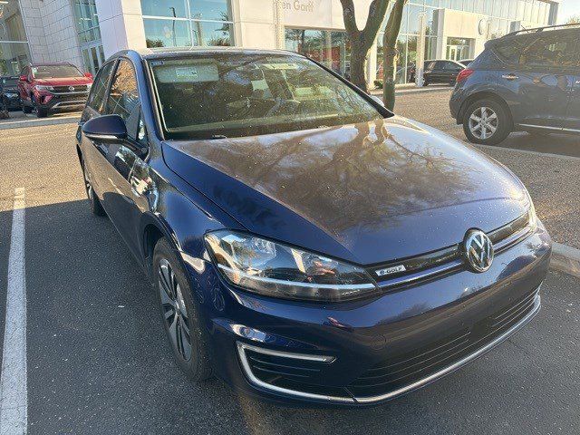 2019 Volkswagen e-Golf SE