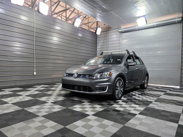 2019 Volkswagen e-Golf SE
