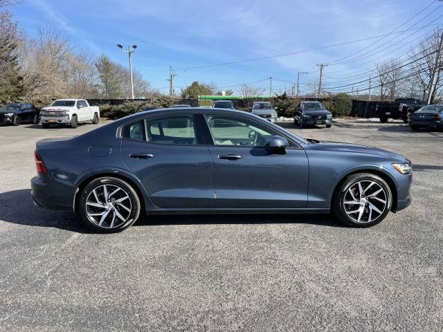 2019 Volvo S60 Momentum