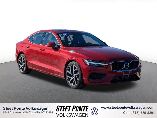 2019 Volvo S60 Momentum