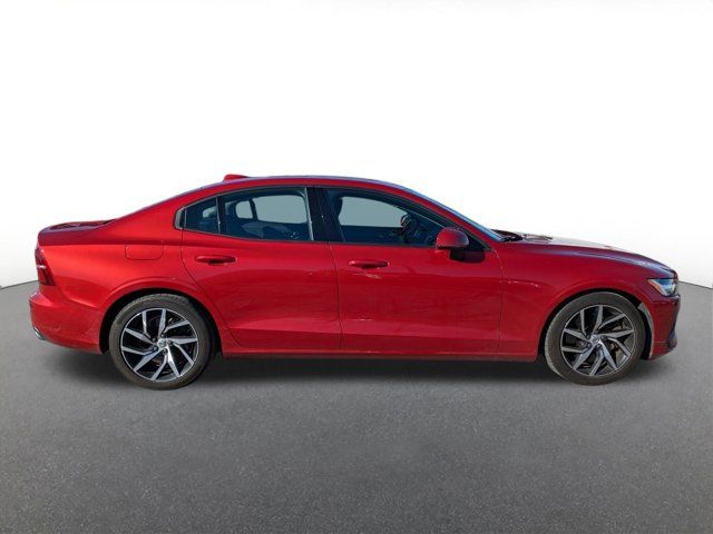 2019 Volvo S60 Momentum